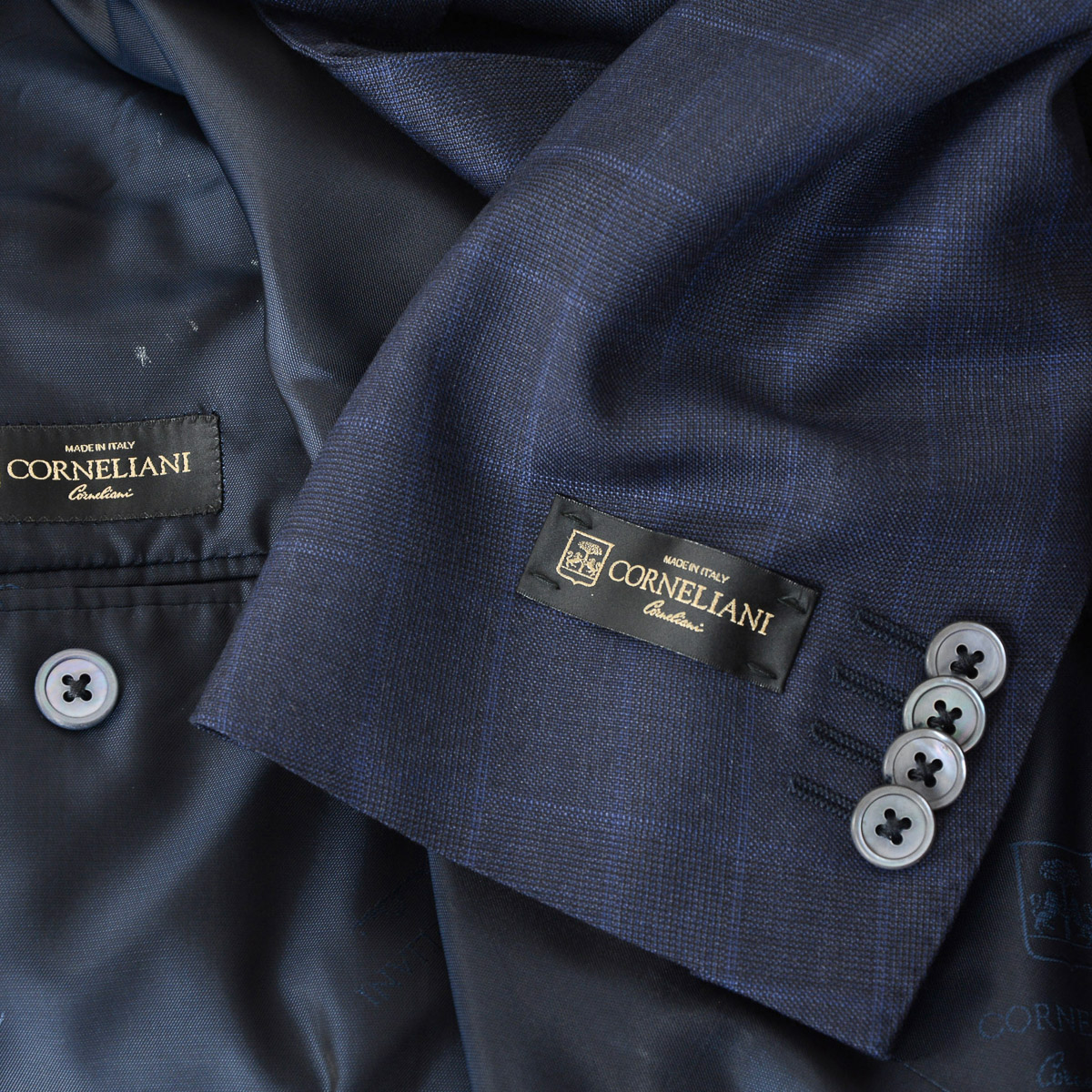 Abito da uomo Corneliani maniche lunghe blu scuro Super 110's