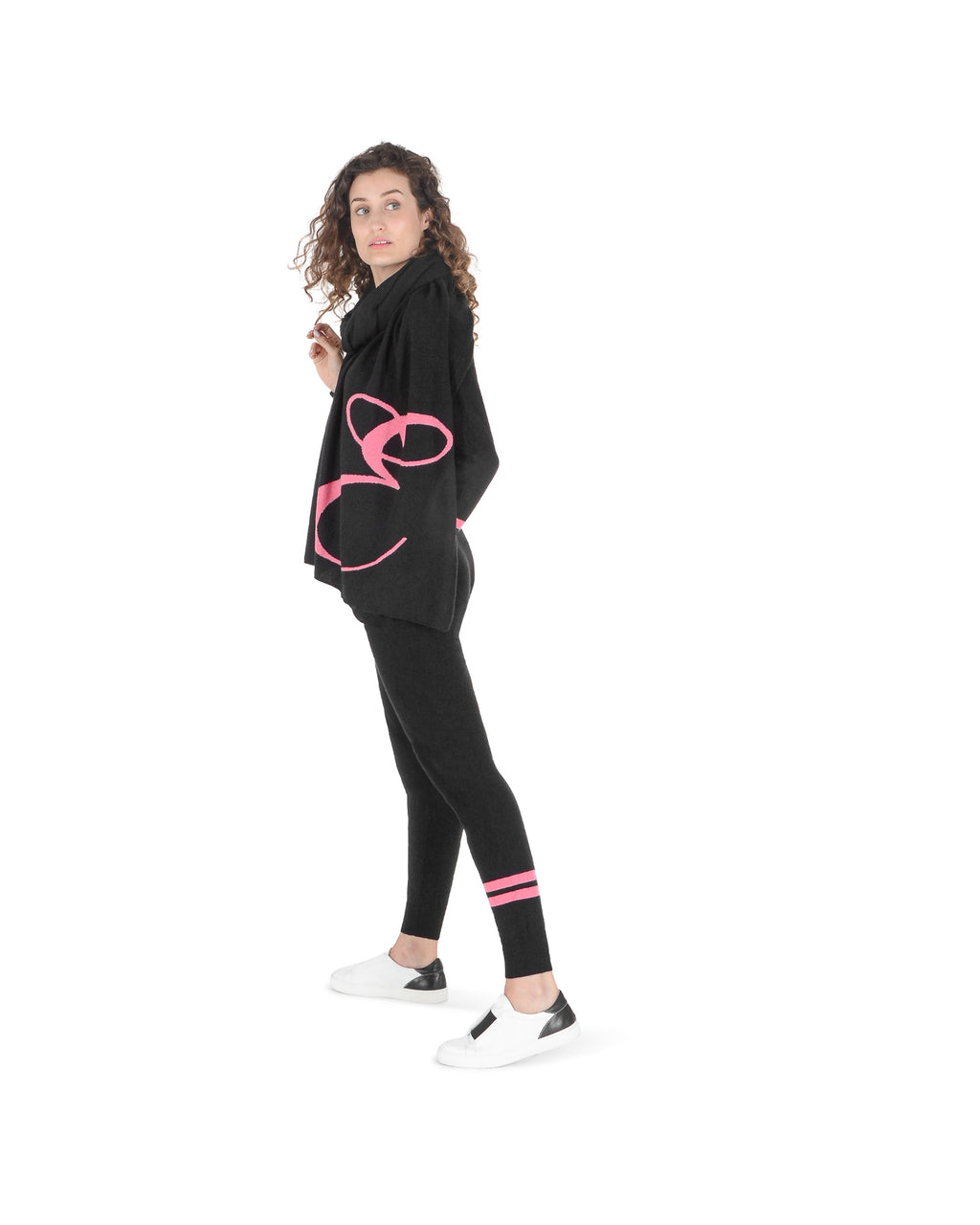 Sciarpa monogrammata Dee Ocleppo DEAN VILLAGE BLACK E