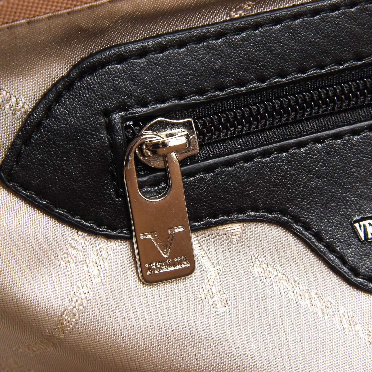 Borsa da donna V 1969 Italia