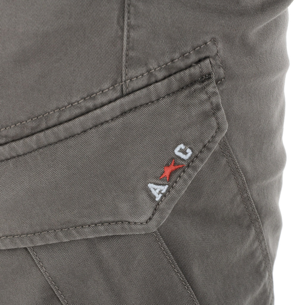 Pantaloncini da uomo Andrew Charles marroni JAKO