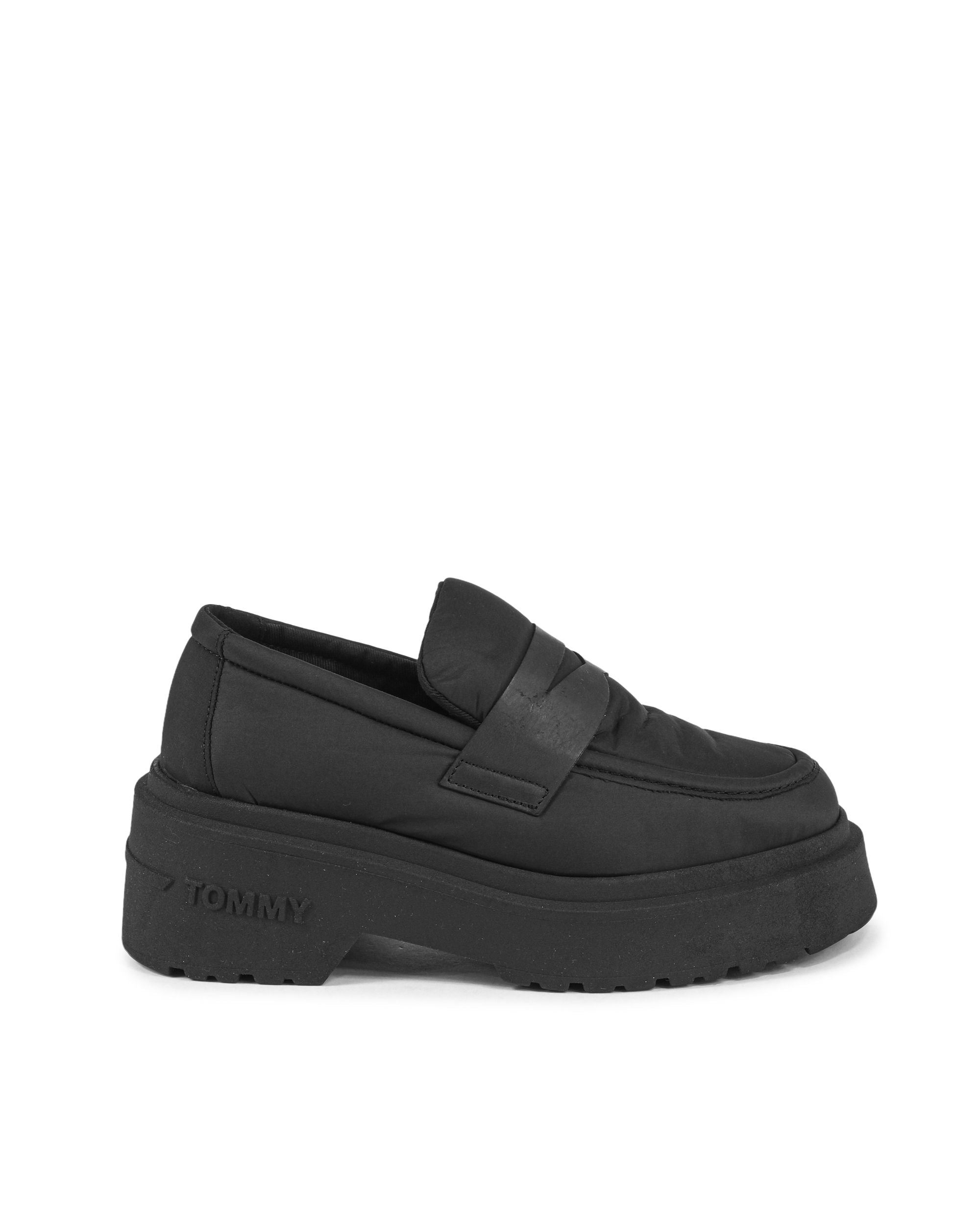 Tommy Hilfiger Scarpe eleganti da donna NERO EN0EN020800GJ