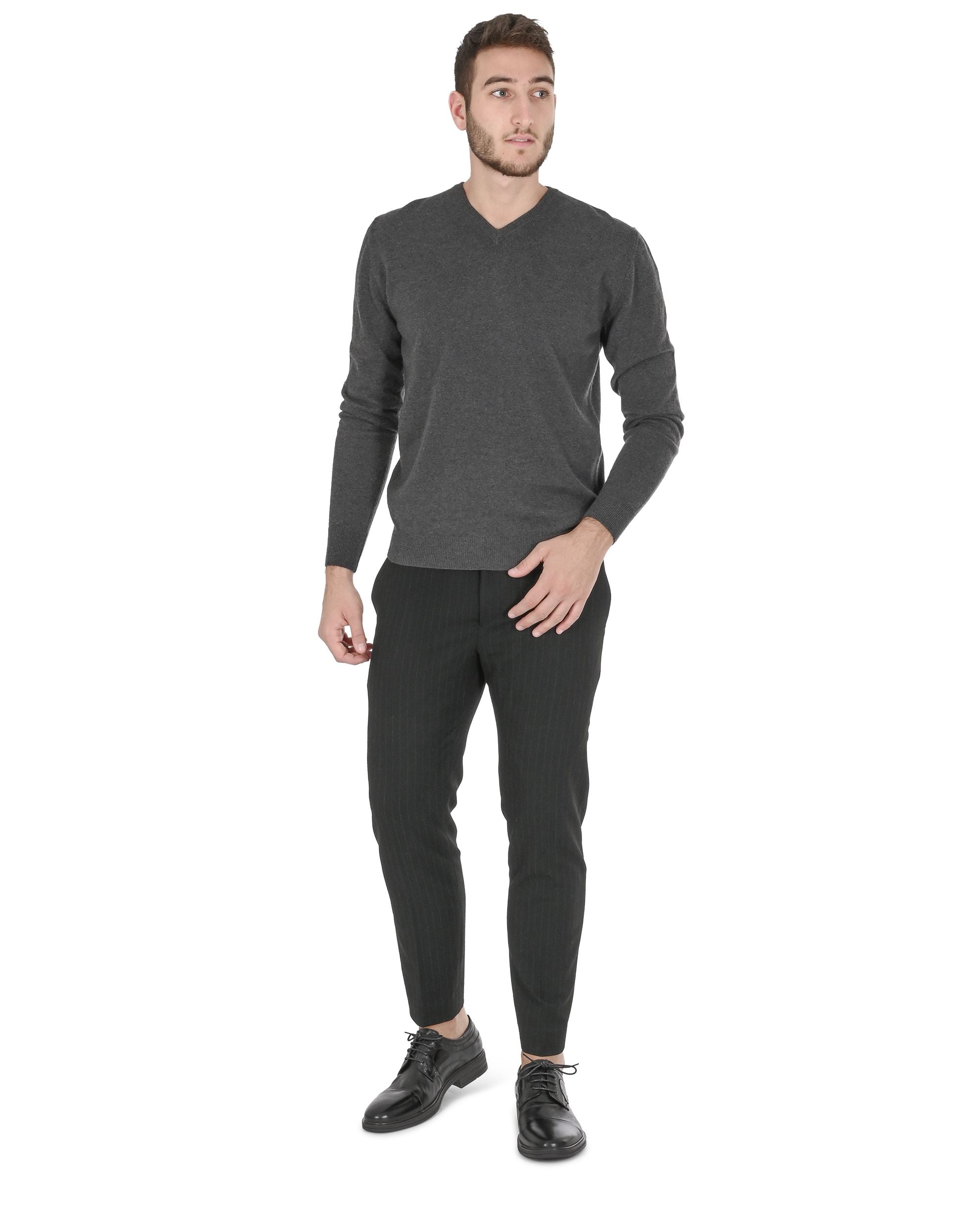 Maglione da uomo in cashmere con scollo a V Crown of Edinburgh COE 0012 GRIGIO SCURO
