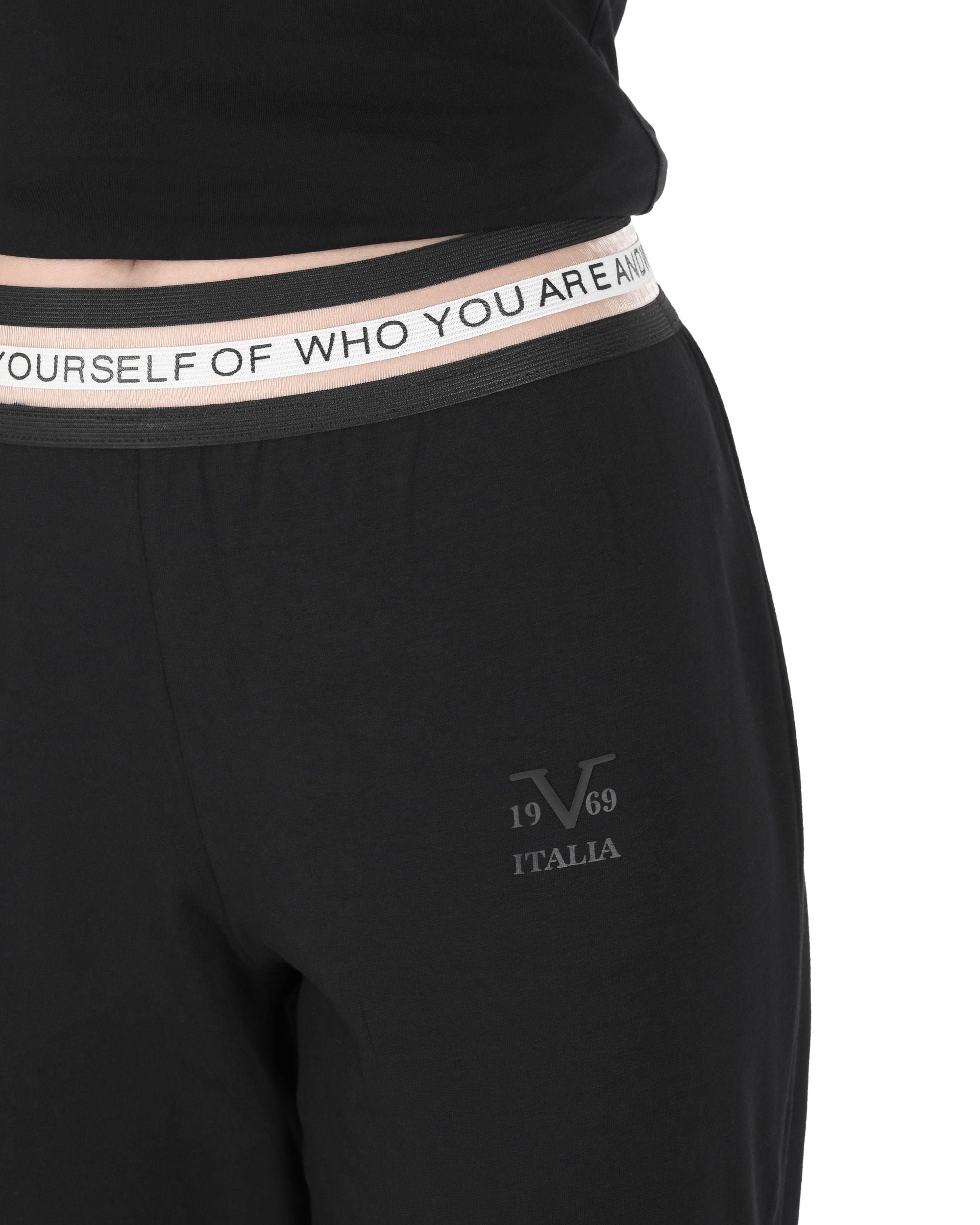 19V69 Italia Pantaloni da jogging da donna QUOTE BLACK