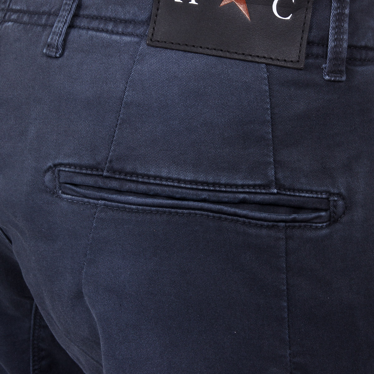 Pantaloncini da uomo Andrew Charles blu JAKO