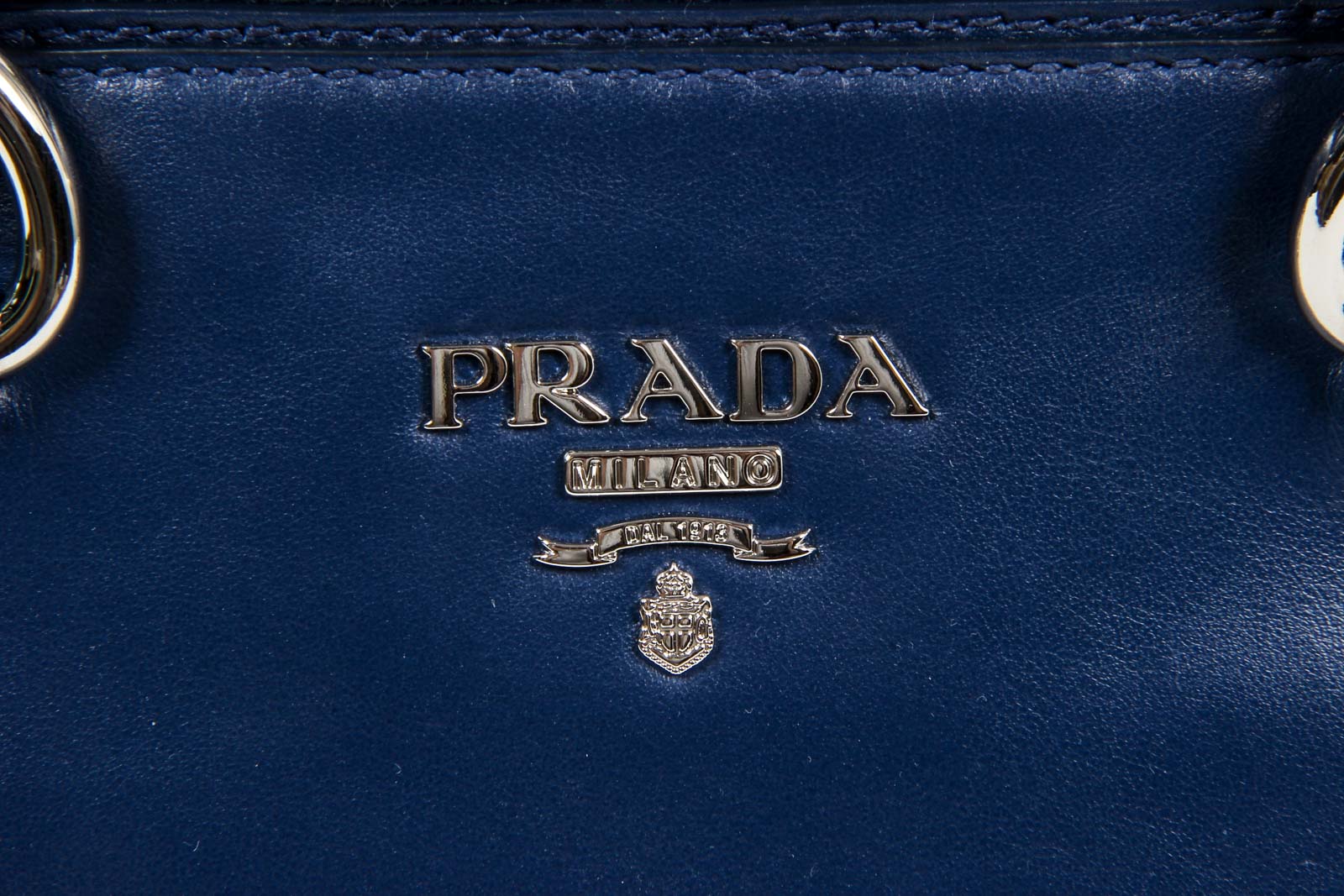 Borsa a mano Prada da donna BN2866 in morbida pelle di vitello nera