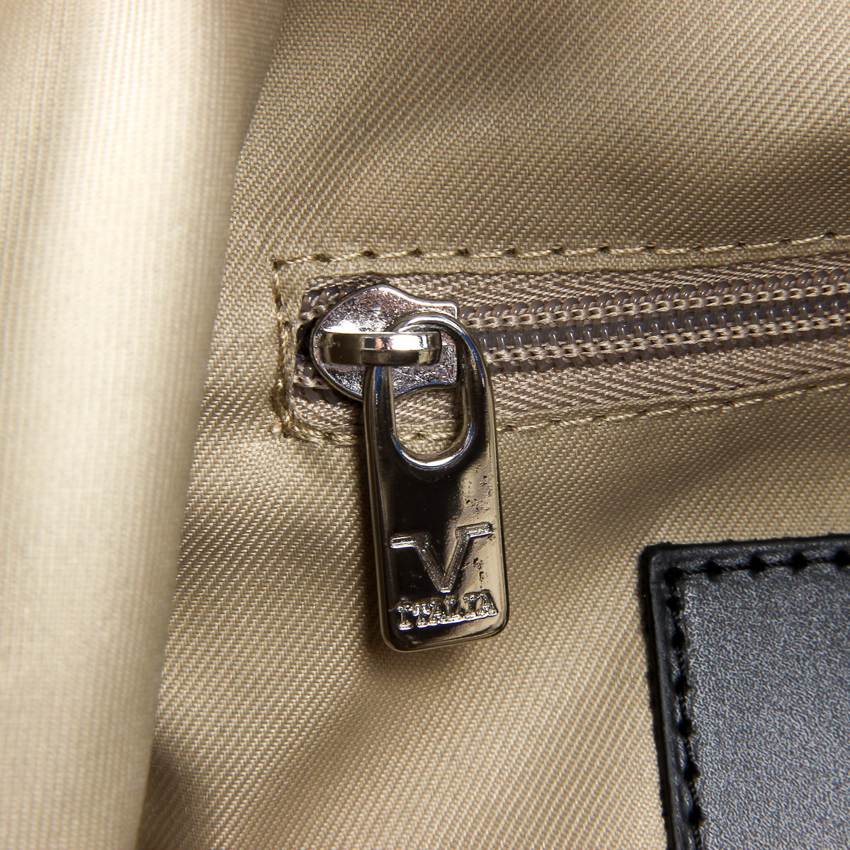 Borsa da donna V 1969 Italia