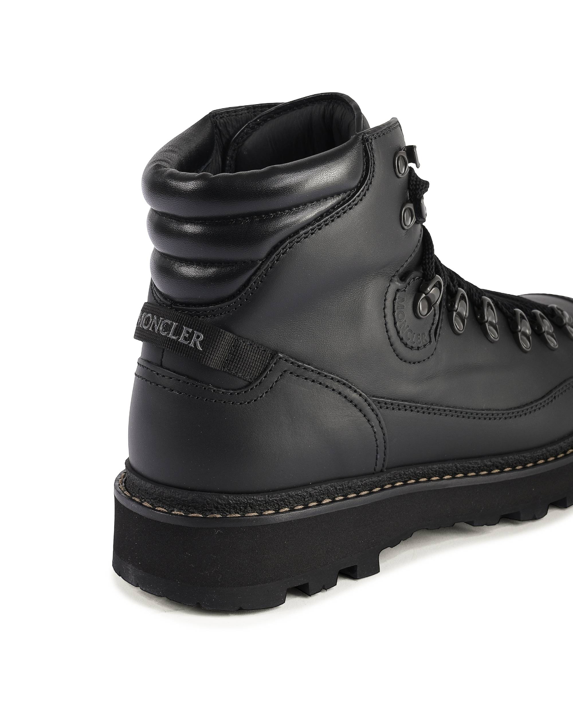 Scarpe da uomo Moncler 209A4G00070M4646 999