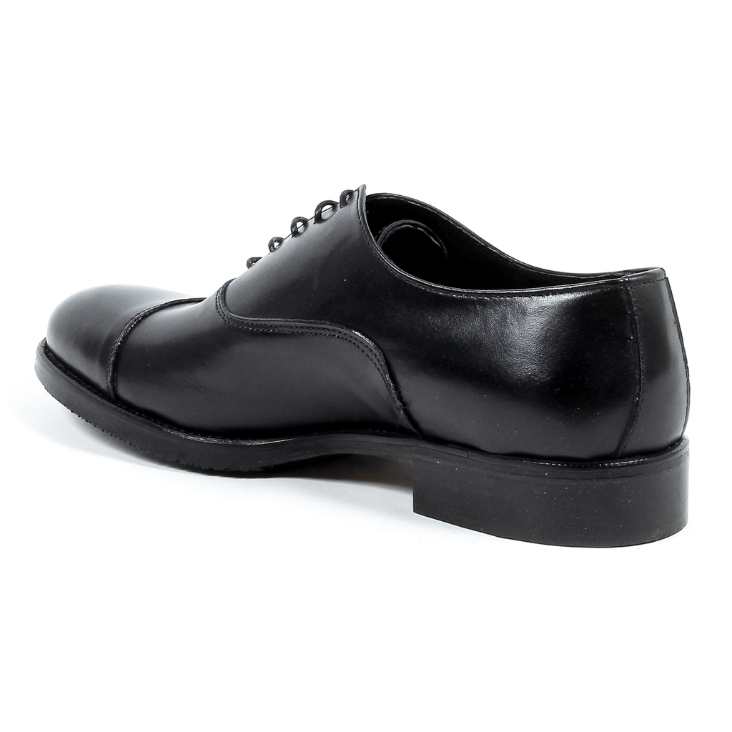 Scarpa classica da uomo V 1969 Italia