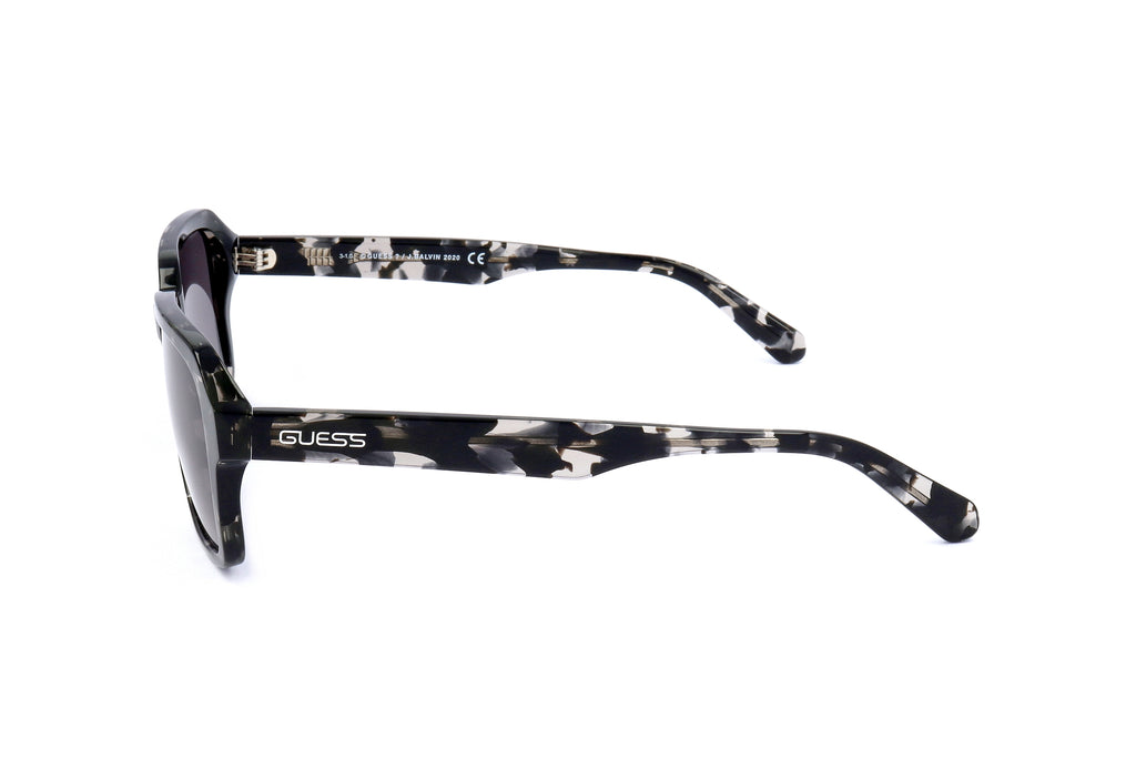 Occhiali da sole da uomo Guess GU8224 20A 55 18 145 GRIGIO