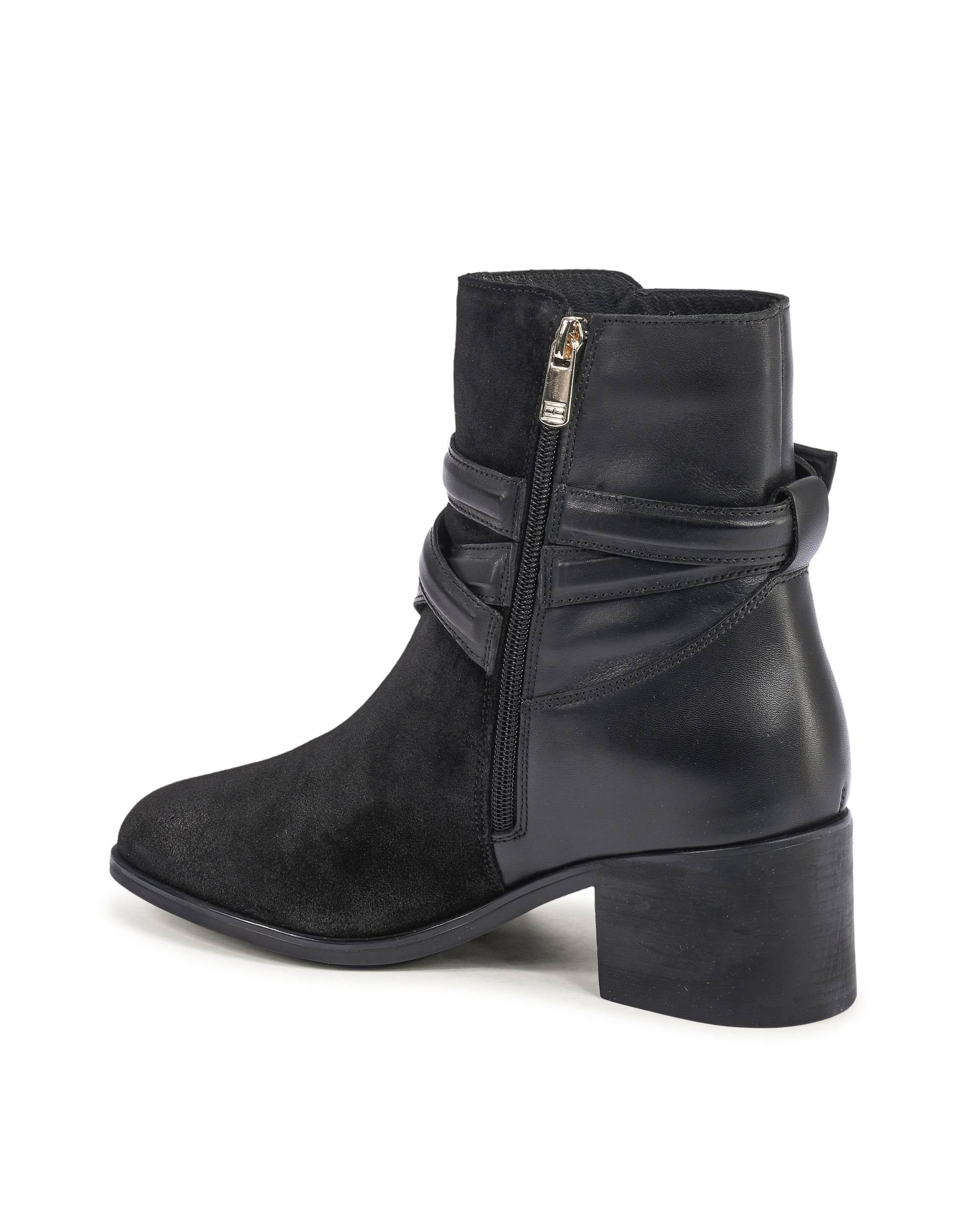 Tommy Hilfiger Stivali da donna NERO FW0FW07515BDS