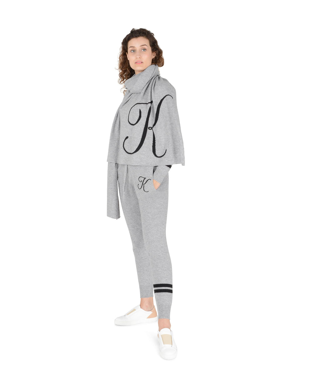 Sciarpa monogrammata Dee Ocleppo DEAN VILLAGE GREY K