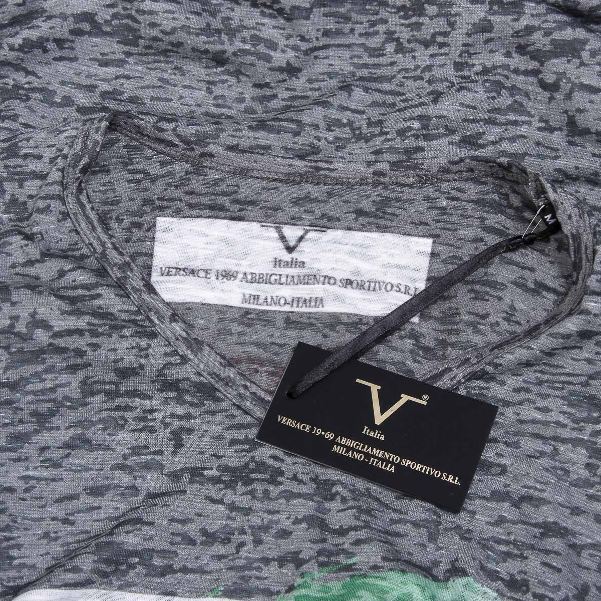 V 1969 Italia T-shirt da uomo a maniche corte con scollo a V, verde scuro LUCAS