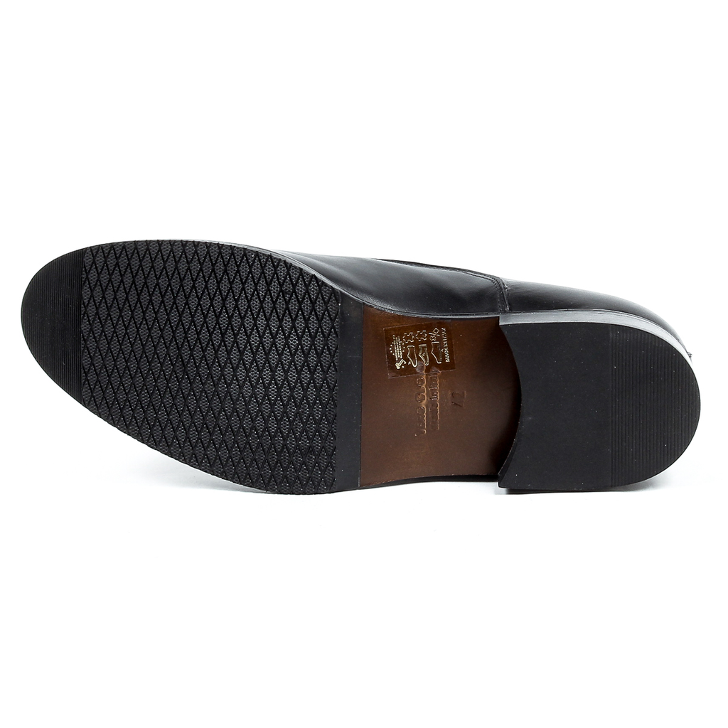 Scarpa classica da uomo V 1969 Italia
