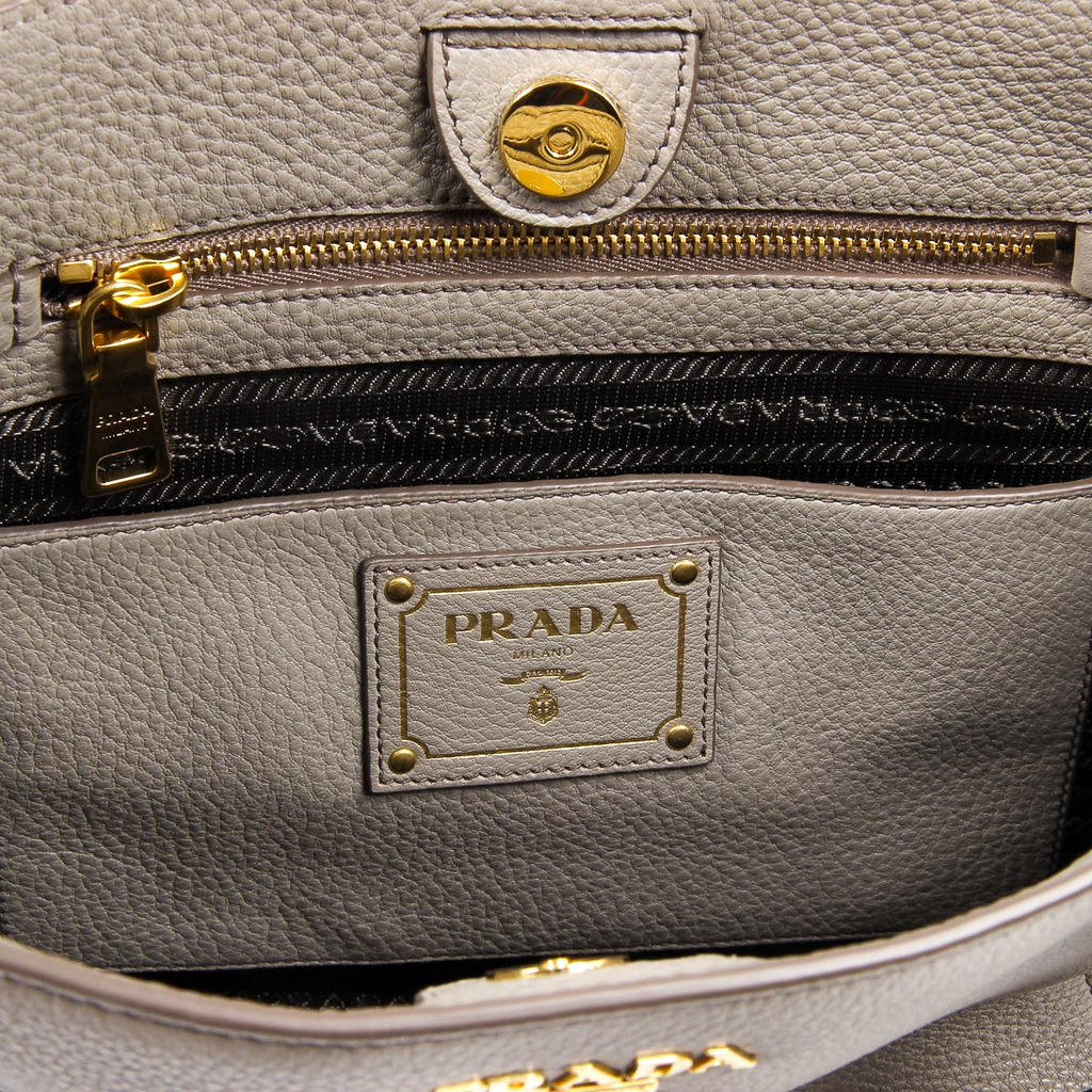 Borsa a mano Prada da donna 1BG113 UWL F0572 ARGILLA VIT DAINO