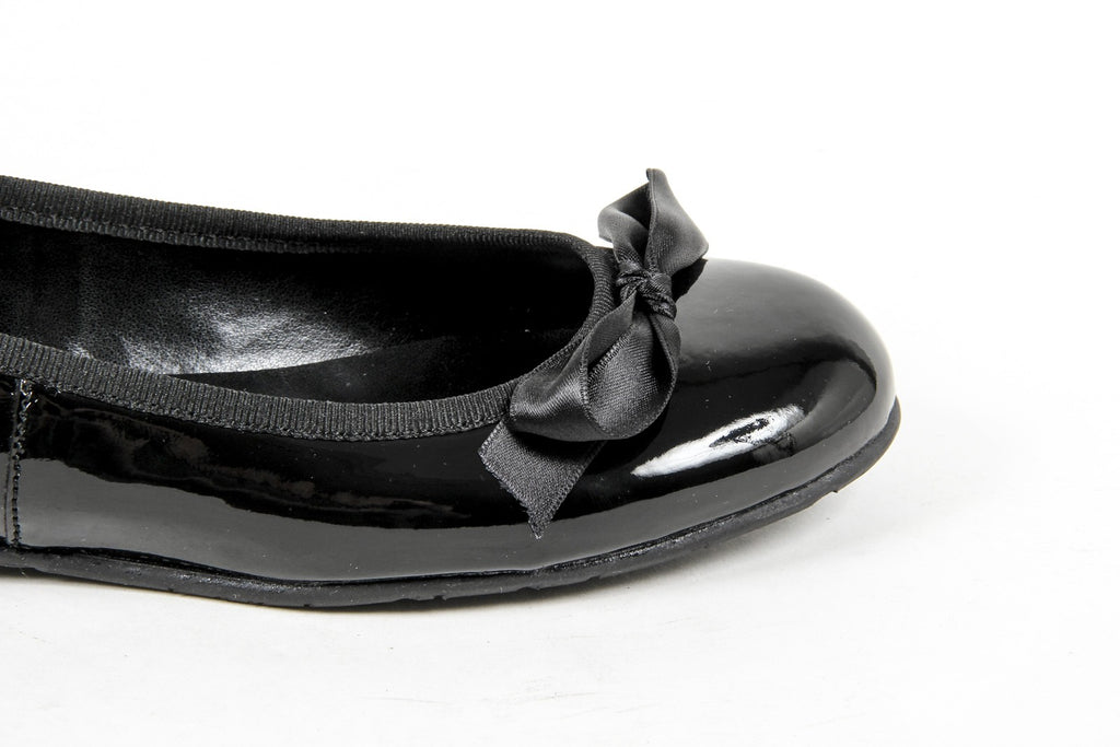 V 1969 Italia Ballerina da donna E08 VERNICE NERO NASTRO