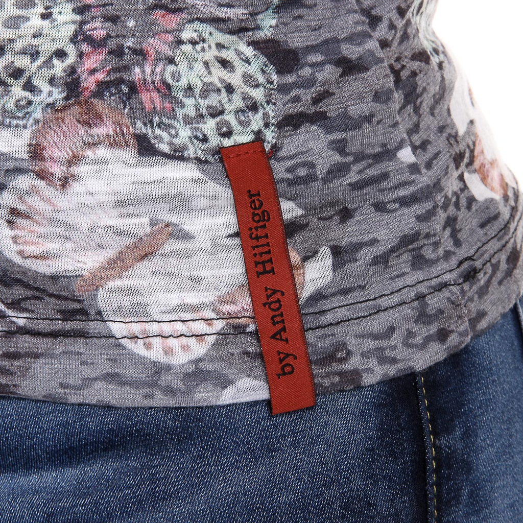 Andrew Charles T-shirt da donna a maniche corte con scollo a V nera STELLA