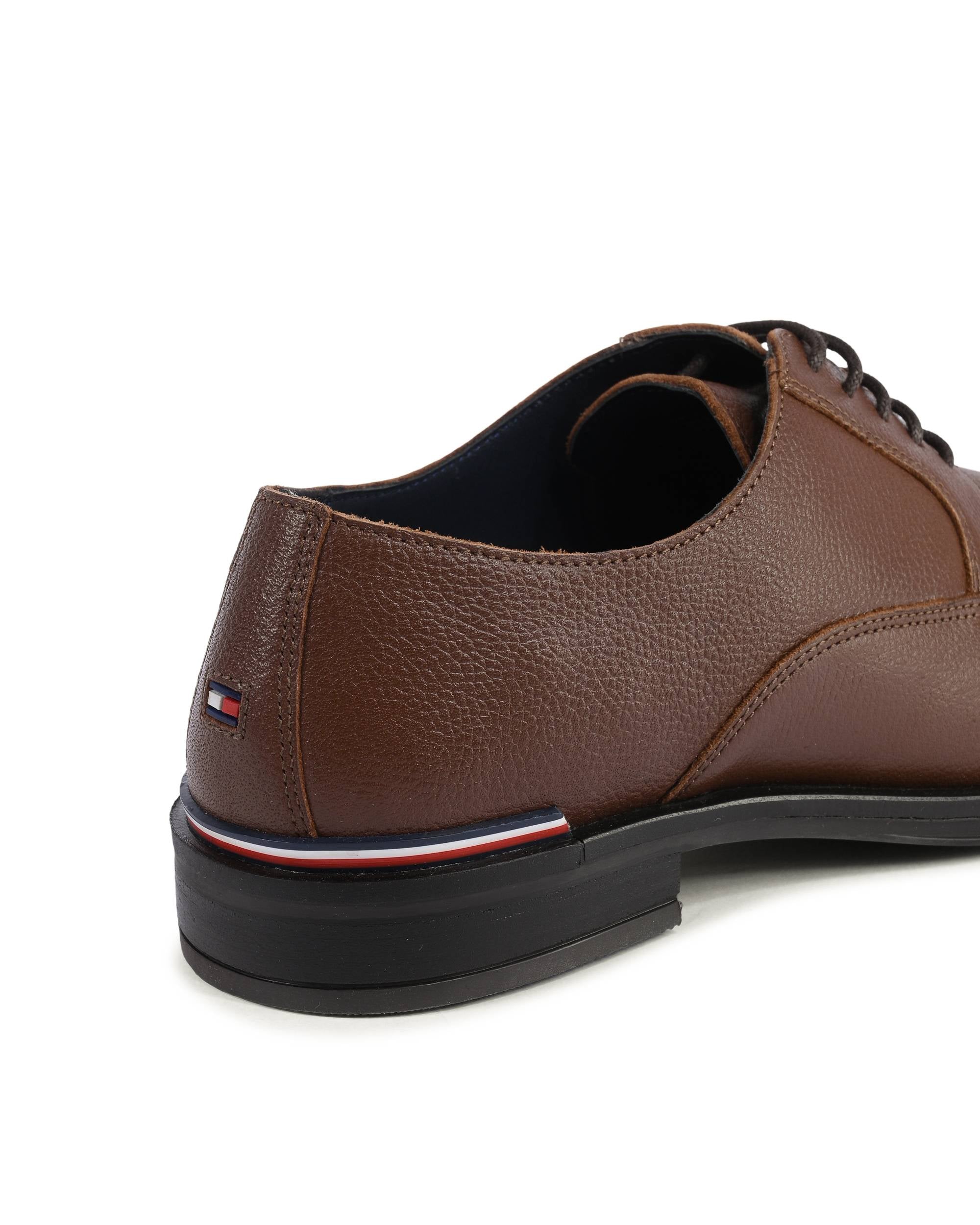 Tommy Hilfiger Scarpe eleganti da uomo MARRONE FM0FM04901GVI