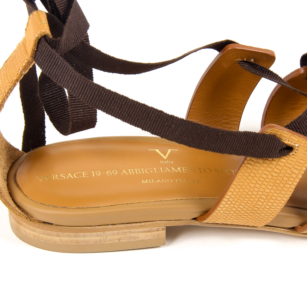 V 1969 Italia Sandalo piatto da donna Marrone MORA