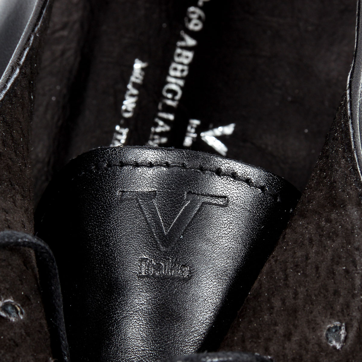 Scarpa classica da uomo V 1969 Italia
