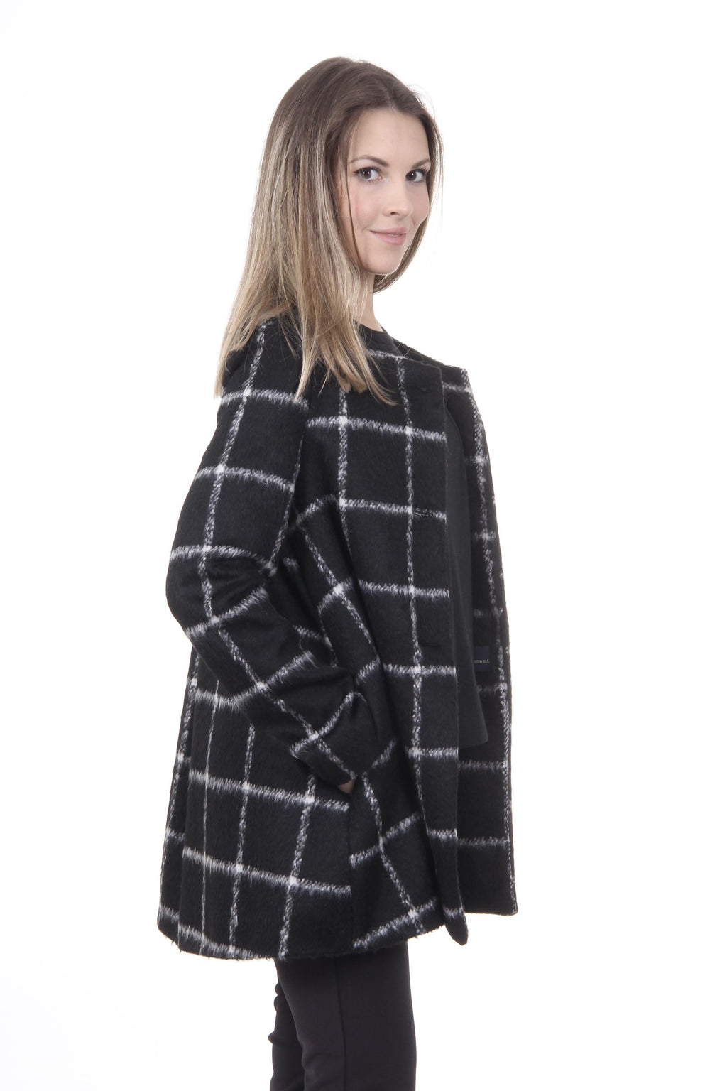 Cappotto da donna V 1969 Italia CAPPOTTO BAMBOLINA TESS. SARA NERO