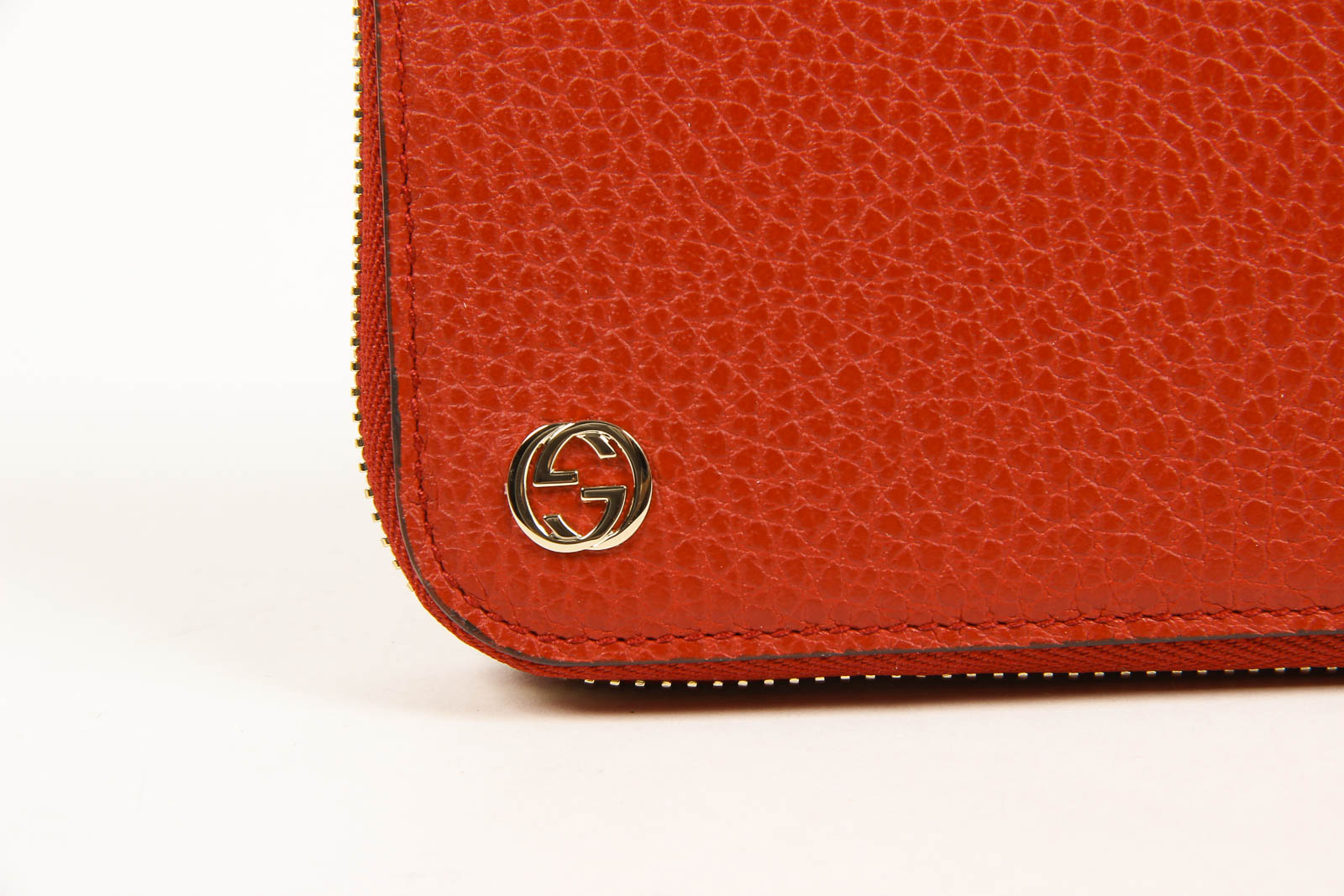 Borsa Gucci da donna con logo GG e cerniera