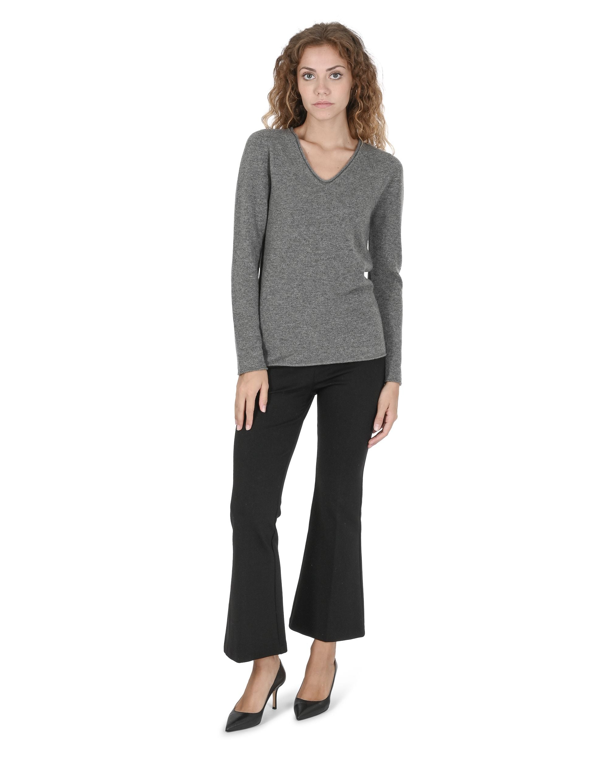 Maglione da donna in cashmere con scollo a V Crown of Edinburgh COE 0022 SMOG