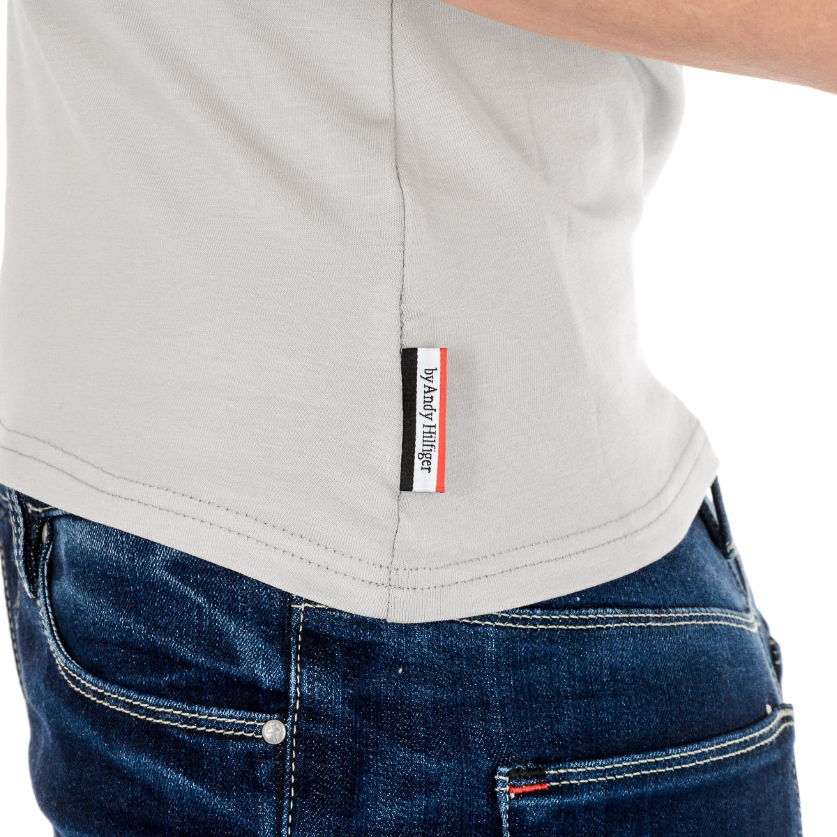 Andrew Charles T-shirt da donna a maniche corte con scollo rotondo, grigia TARANA