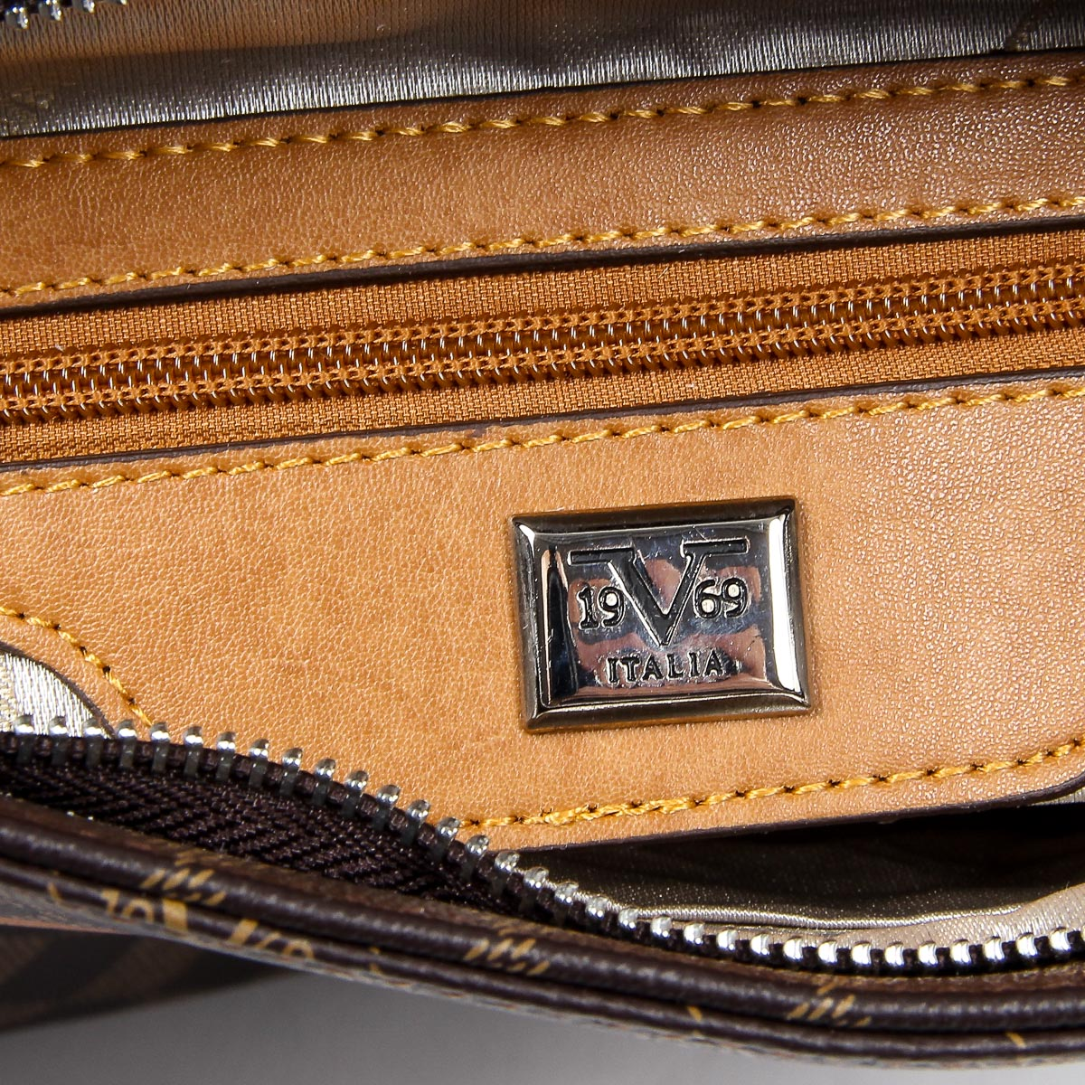 Borsa a tracolla da uomo V 1969 Italia