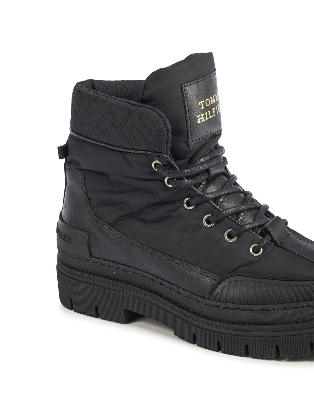 Tommy Hilfiger Stivali da donna NERO FW0FW07502BDS
