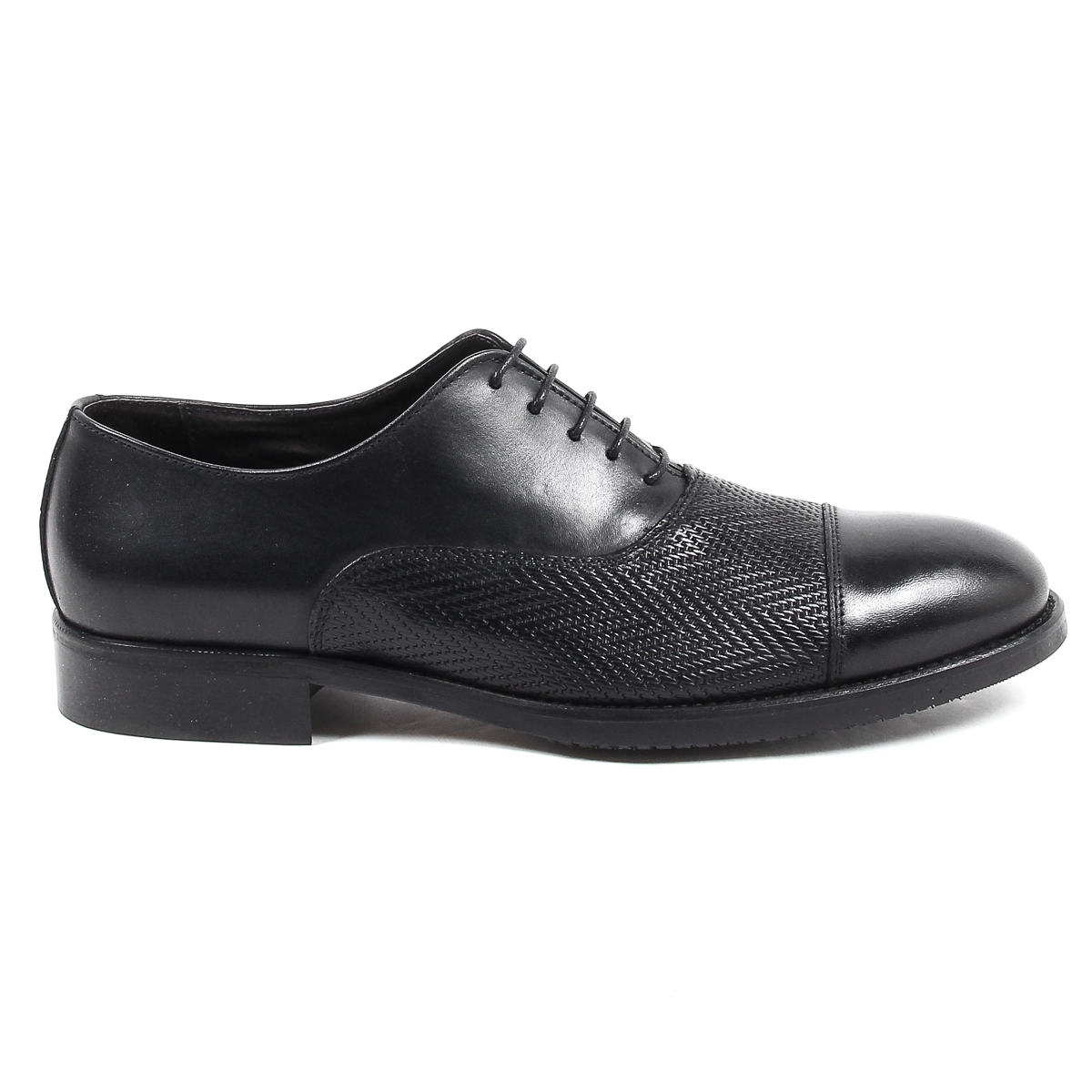 Scarpa classica da uomo V 1969 Italia