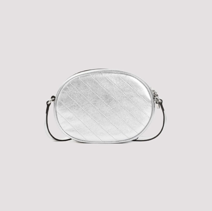 Borsa a tracolla in pelle metallizzata con logo GG