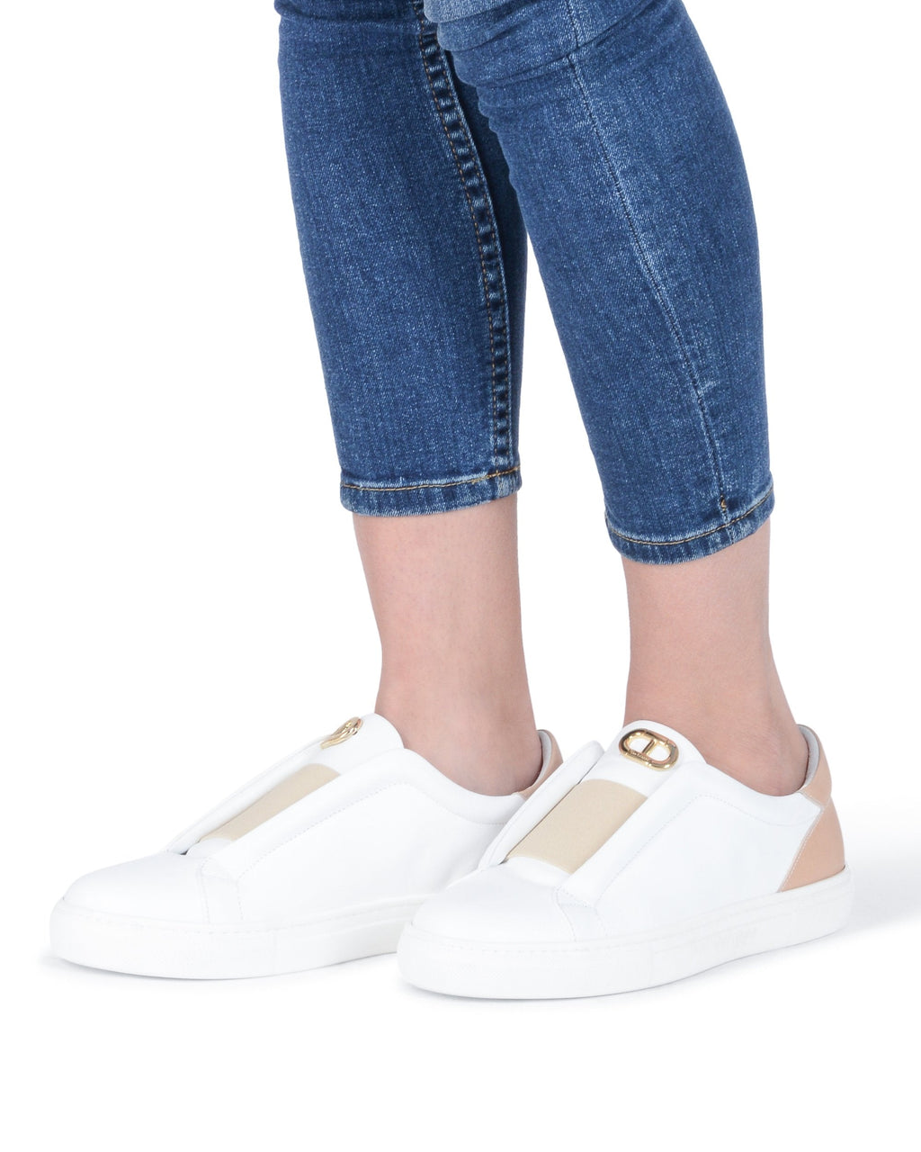 Usciamo insieme, sneaker