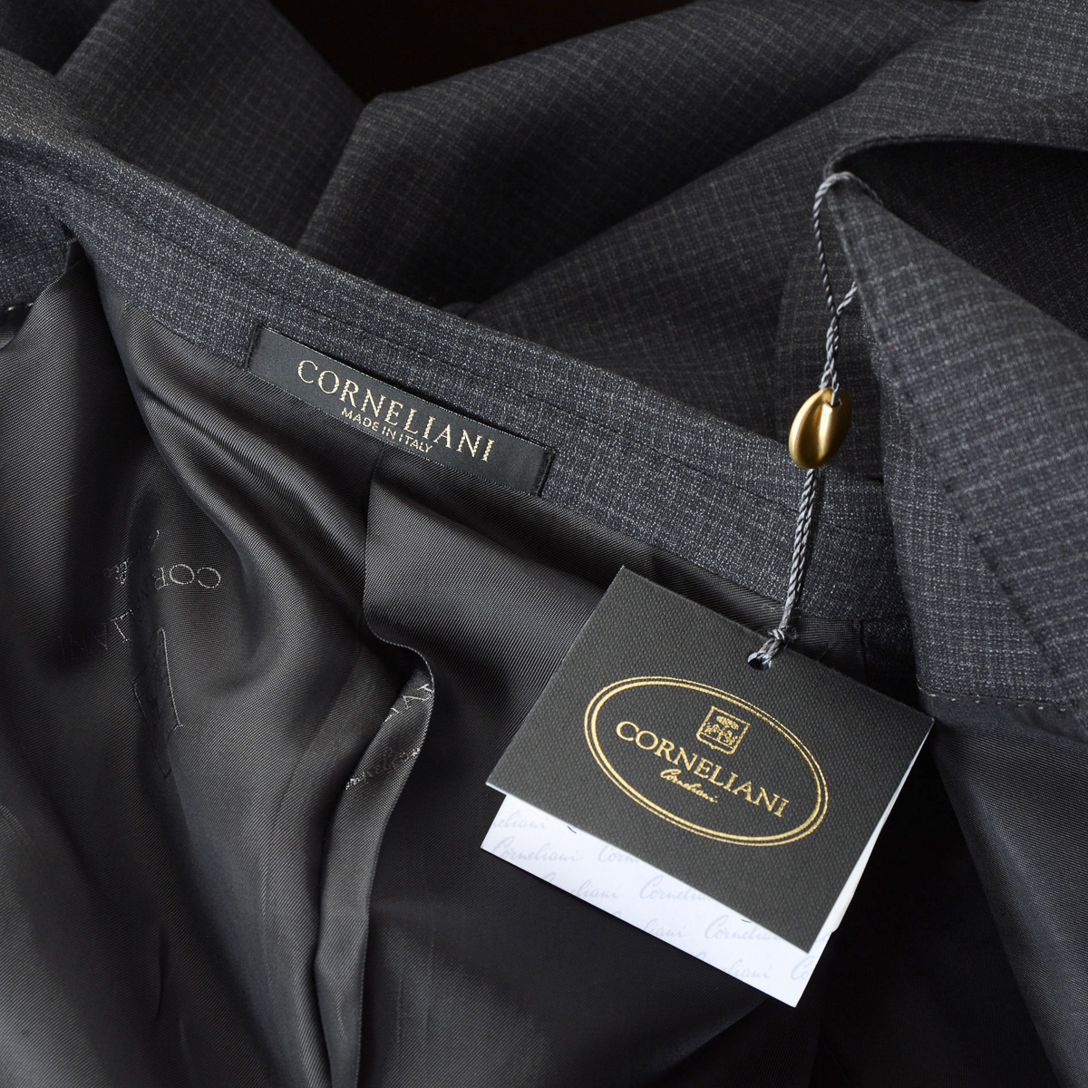 Corneliani Abito da uomo a maniche lunghe grigio scuro Super 130's