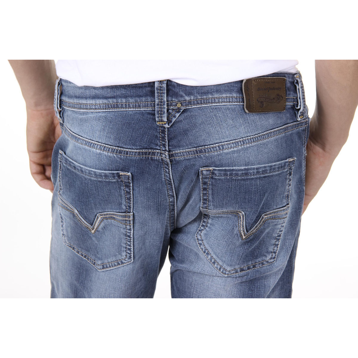 Diesel Uomo Jeans LARKEE 0840F L.32