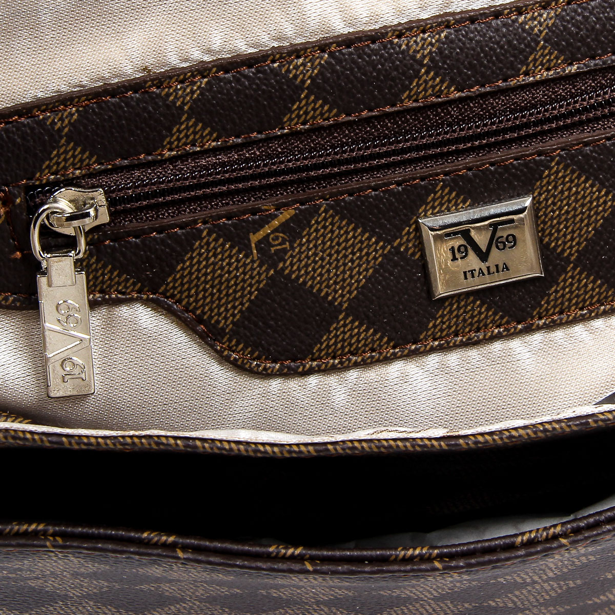 Borsa da uomo V 1969 Italia
