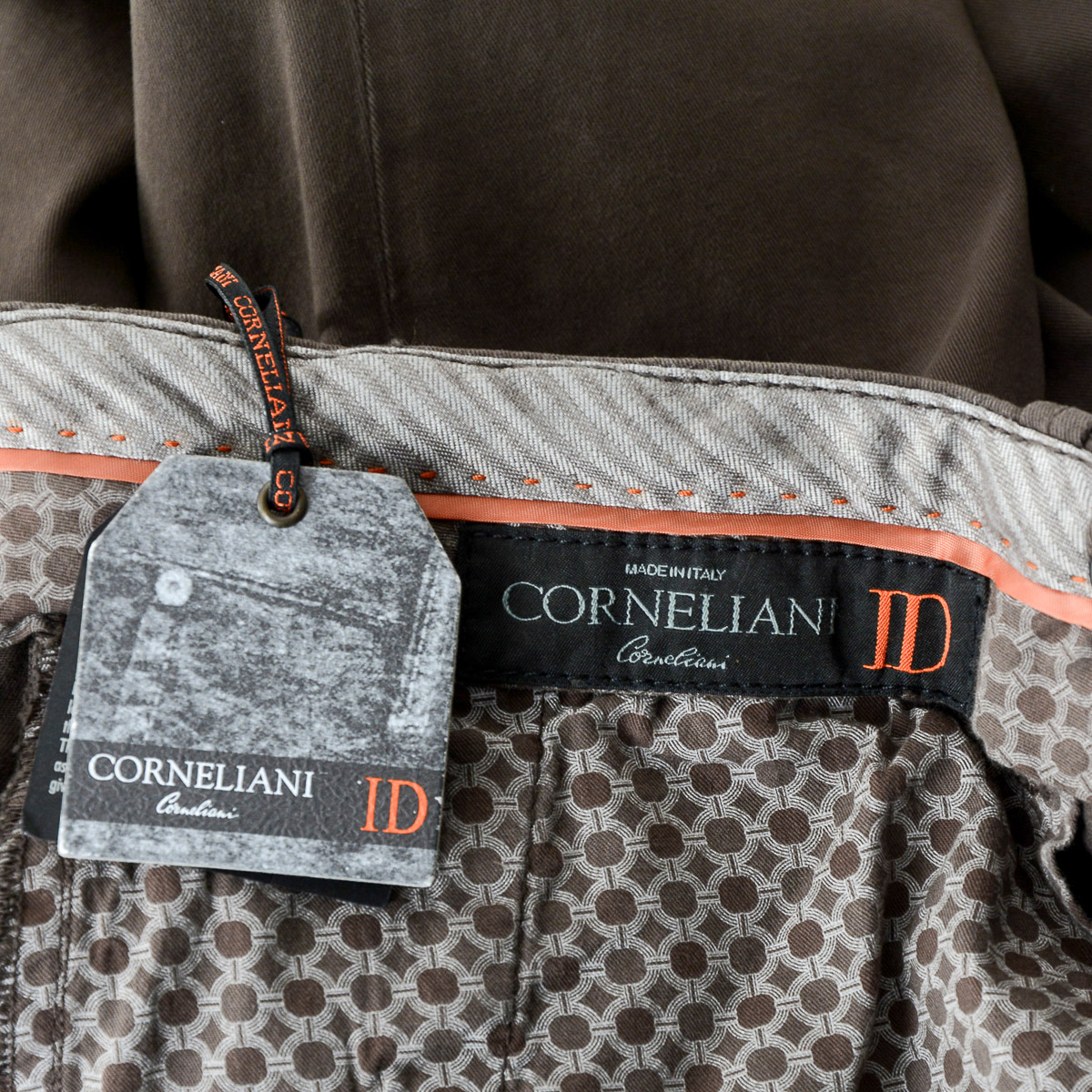 Corneliani Pantaloni Uomo Marrone