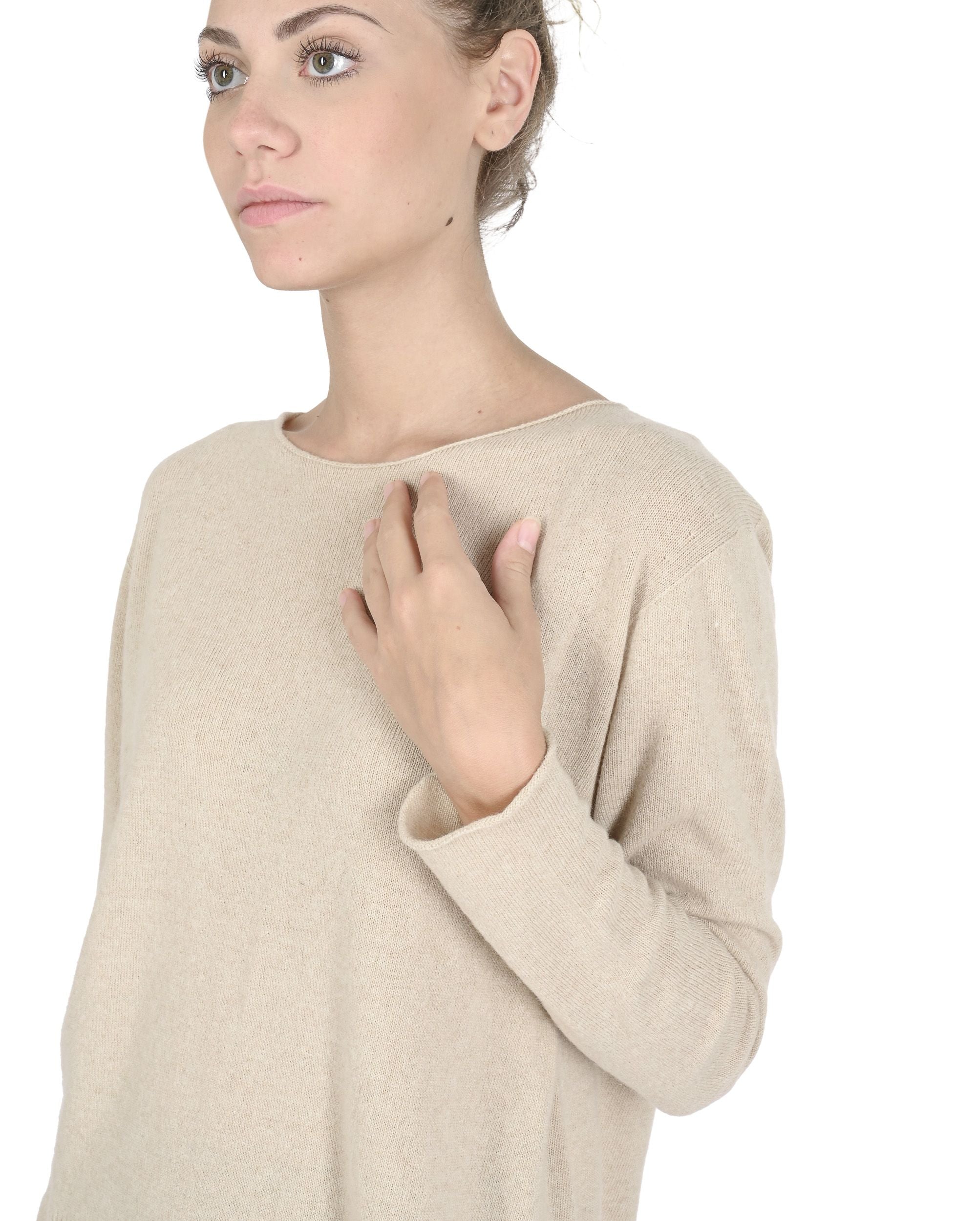 Maglione oversize con scollo a barca da donna in cashmere Crown of Edinburgh COE 008 BEIGE