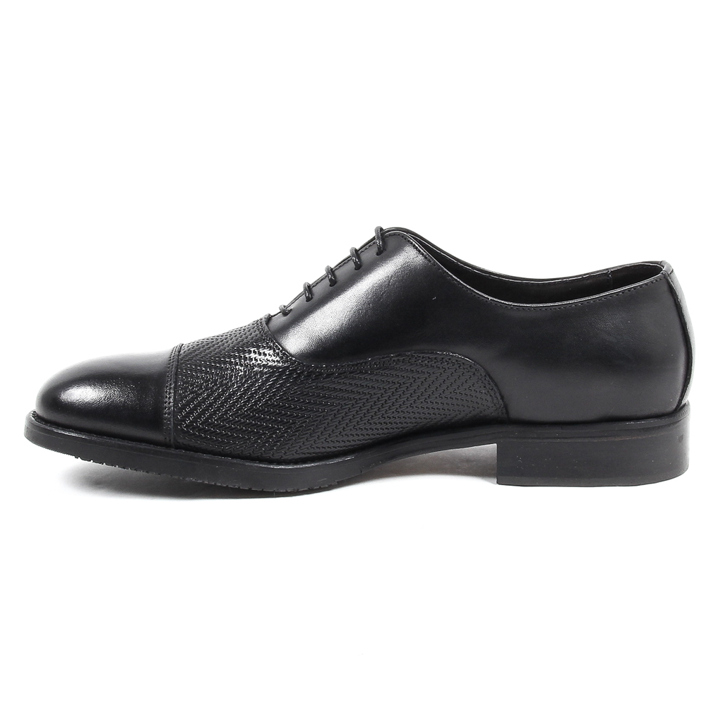 Scarpa classica da uomo V 1969 Italia