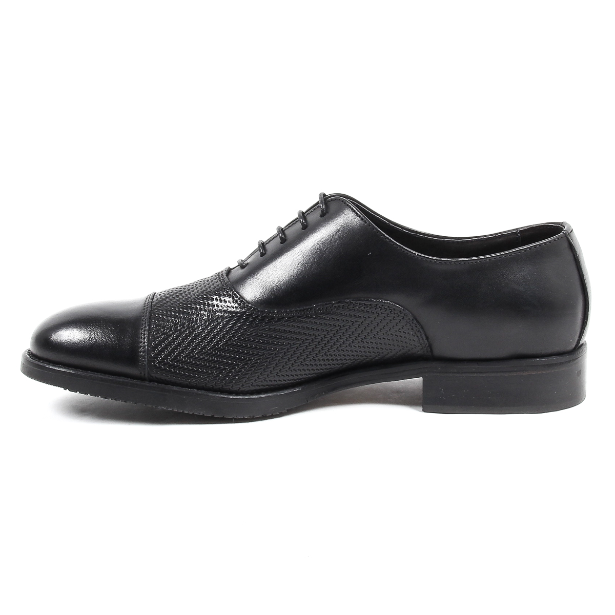 Scarpa classica da uomo V 1969 Italia
