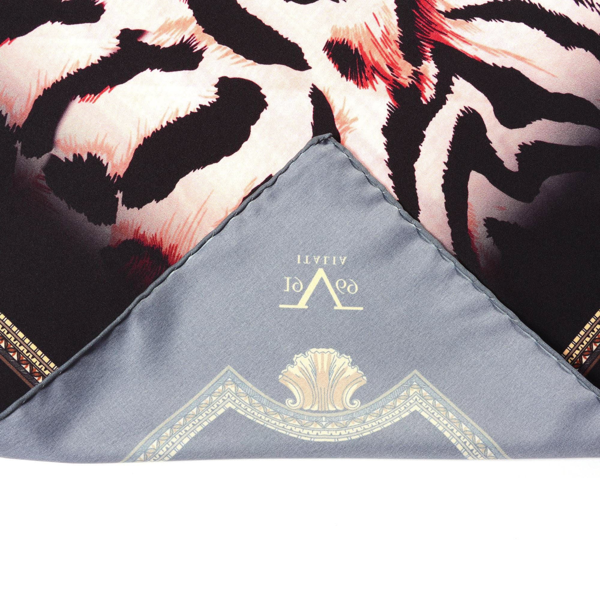 V 1969 Italia Womens Foulard Multicolor JILL
